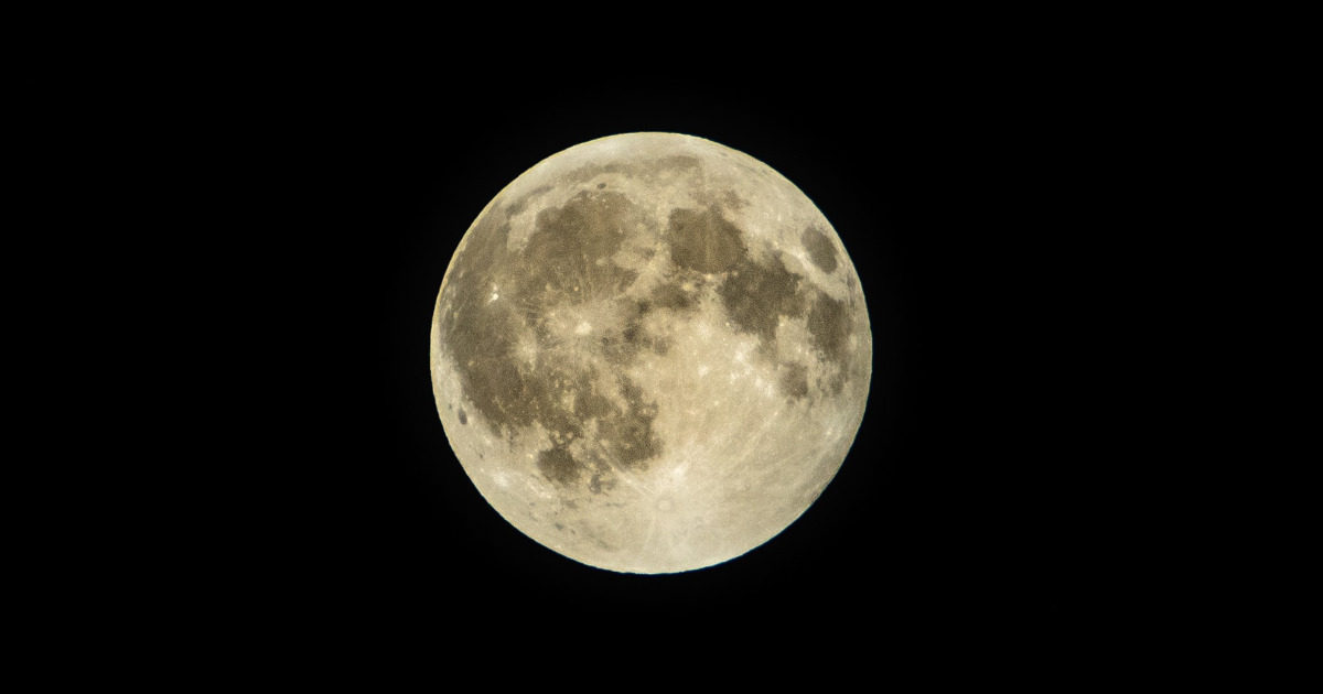 Lua: características, fases, eclipse, origem e mais