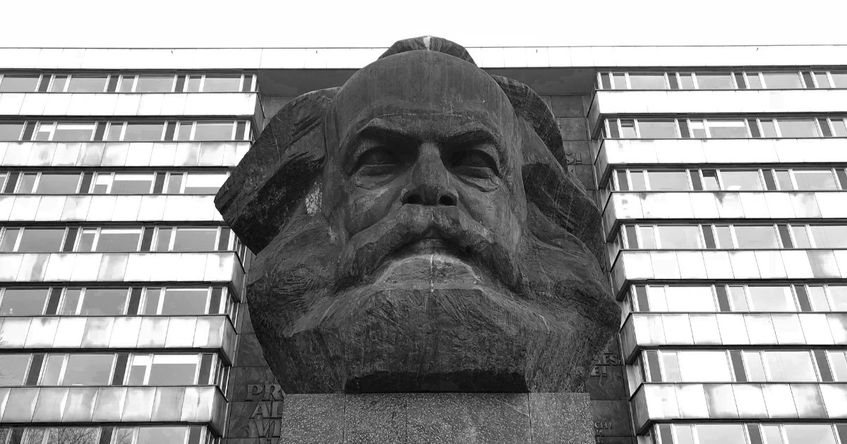 Questões sobre Karl Marx